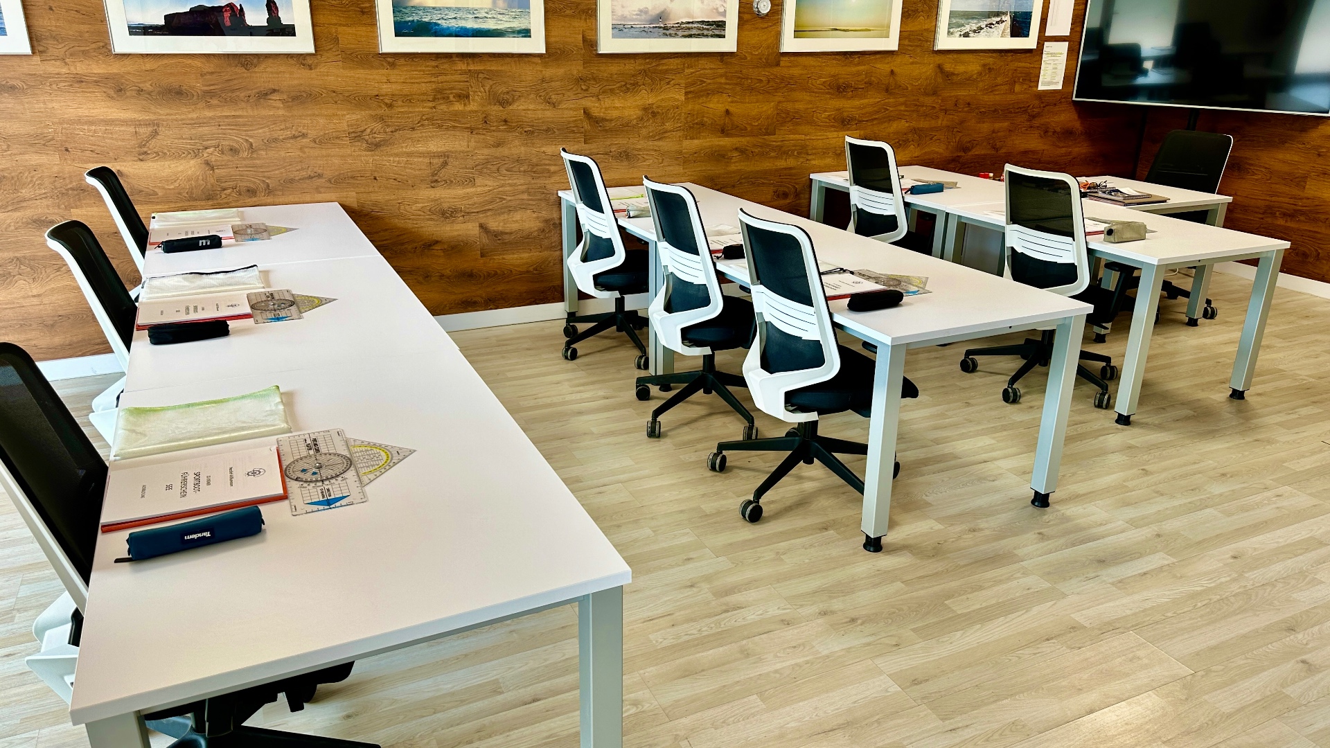 Schulungsraum der Bootsfahrschule Mallorca